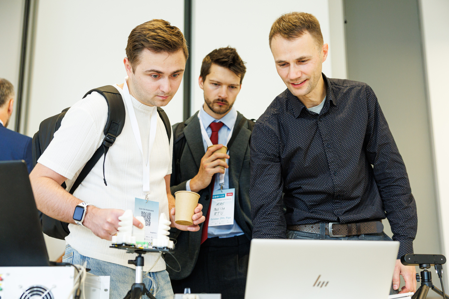 FOTO: “BioPhoT” konferencē prezentē Latvijas inovāciju prototipus